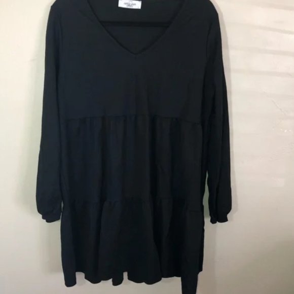 Carly Jean Los Angeles CJLA Blaine Babydoll Dress Black Tiered Dress Size Large - Picture 8 of 11